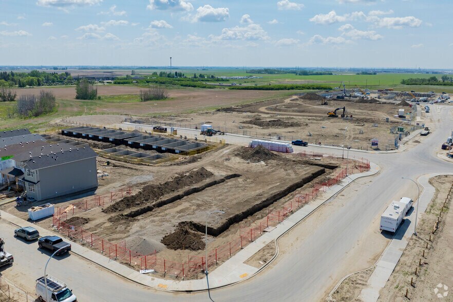 More Photos Of 23 Belvedere Cres, Calgary General Retail For Sale