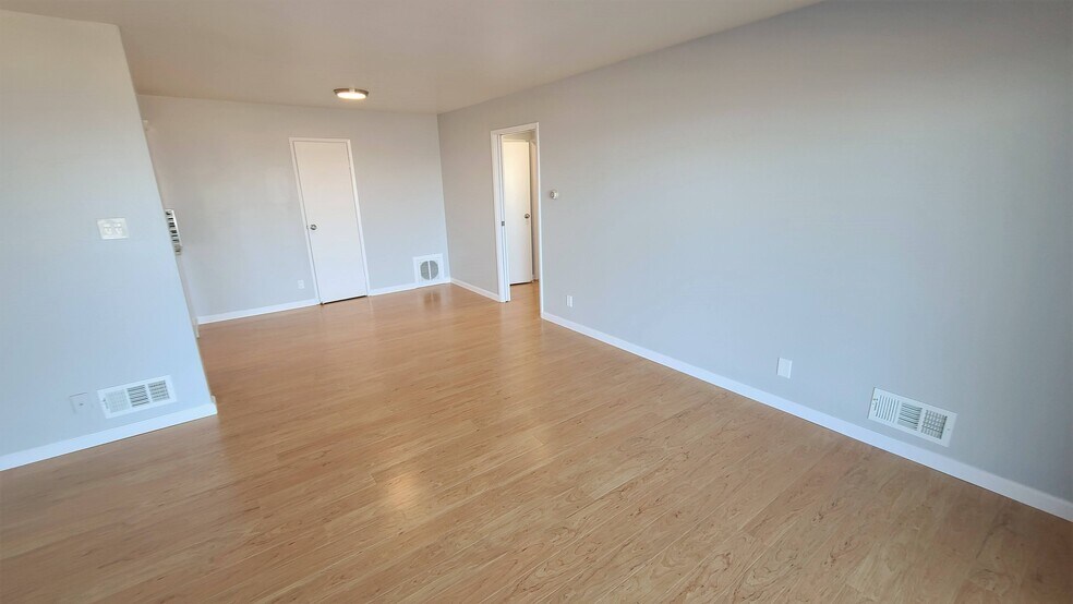 More Photos Of 74 Crestline Dr, San Francisco Multifamily For Sale