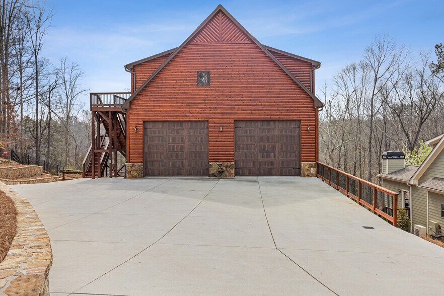 Primary Photo Of 5735 Archer Ave, Cumming Apartments For Sale