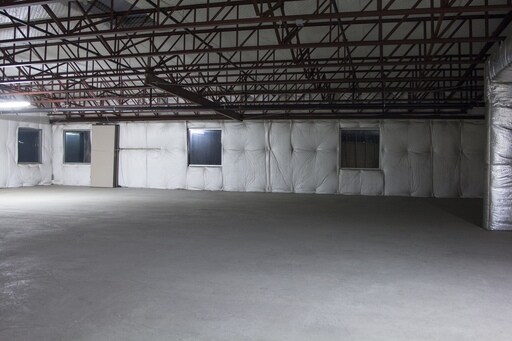 More Photos Of 3901 SE Naef Rd, Portland Manufacturing For Lease