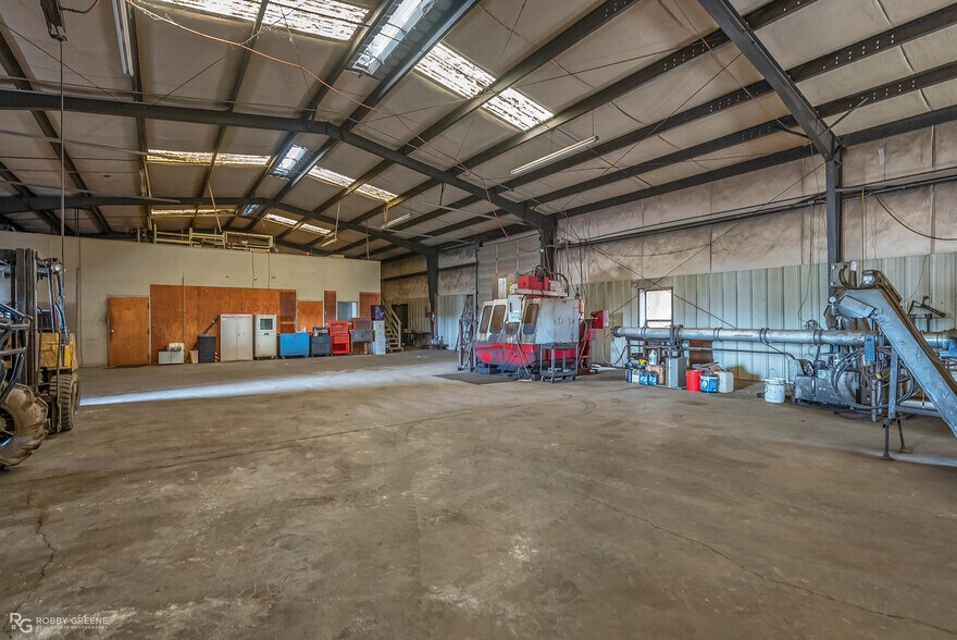 More Photos Of 1326 East St, Minden Industrial For Sale
