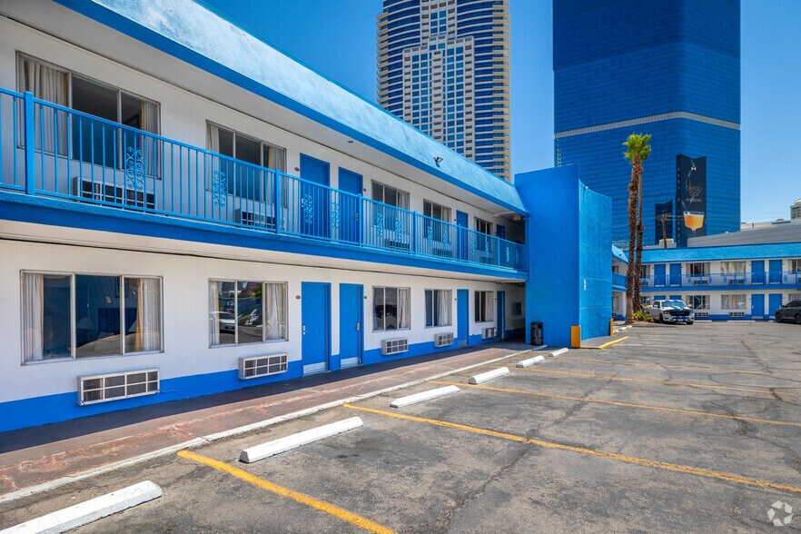 More Photos Of 2830 S Las Vegas Blvd, Las Vegas Hotel For Lease