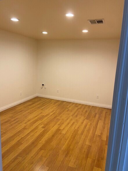 More Photos Of 3290 E Gage Ave, Huntington Park General Retail For Sale