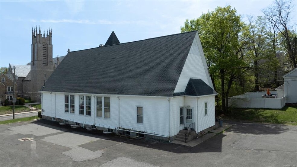 Primary Photo Of 517 West St, Bristol Religious Facility For Sale