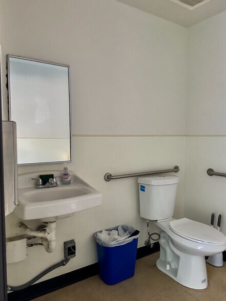 More Photos Of 57930-58132 29 Palms Hwy, Yucca Valley Unknown For Lease
