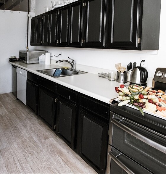 More Photos Of 21-07 Borden Ave, Long Island City Warehouse For Lease