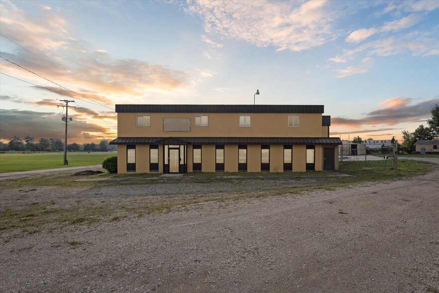 More Photos Of 211 Lee St, Saginaw Manufacturing For Sale