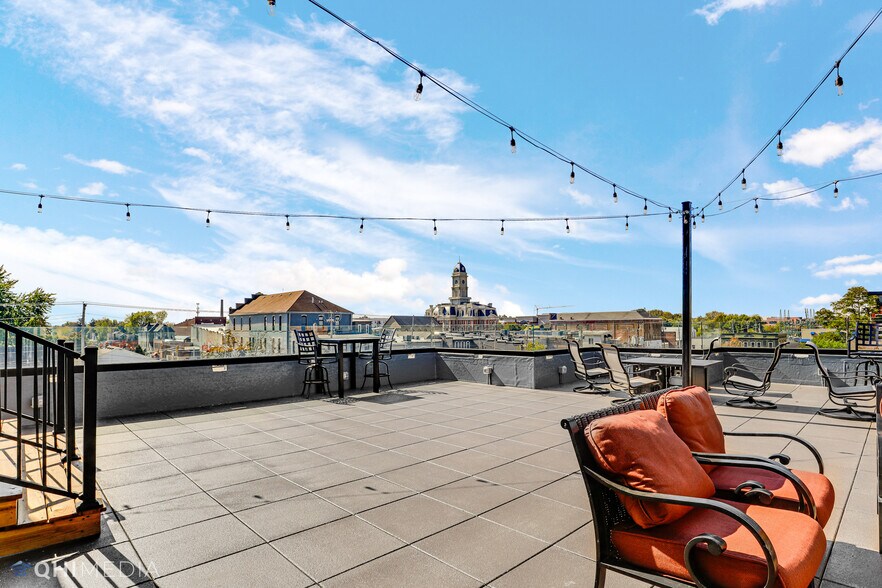 More Photos Of 210 N 10th St, Noblesville Storefront Retail Office For Lease