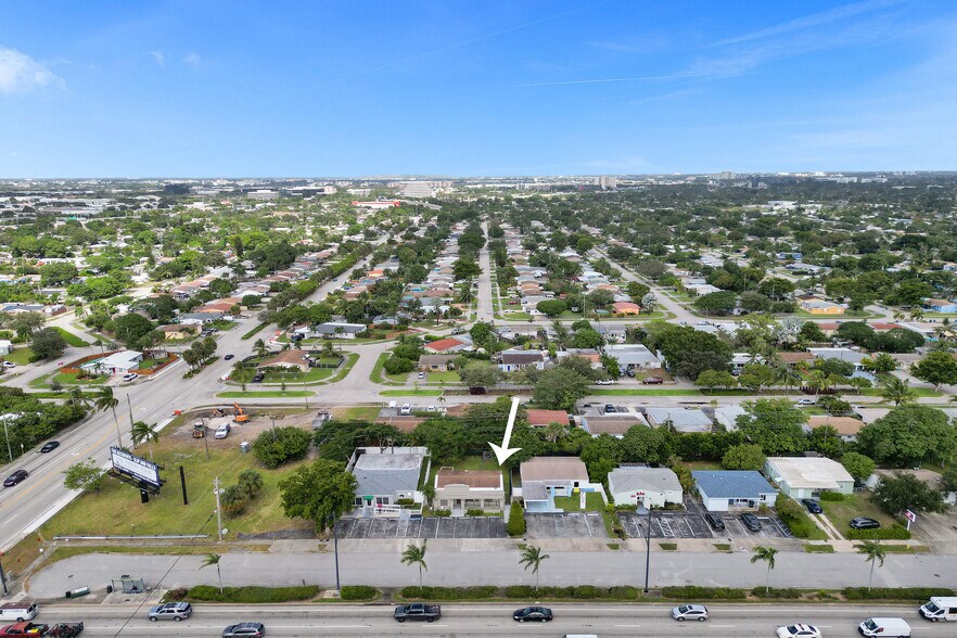 More Photos Of 51 E Commercial Blvd, Fort Lauderdale Medical For Sale