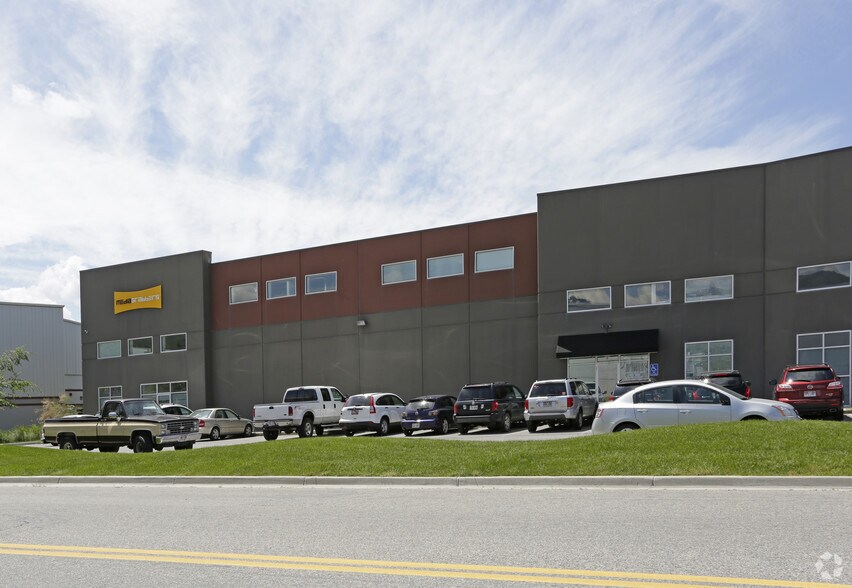 More Photos Of 383-385 N 700 W, North Salt Lake Warehouse For Sale