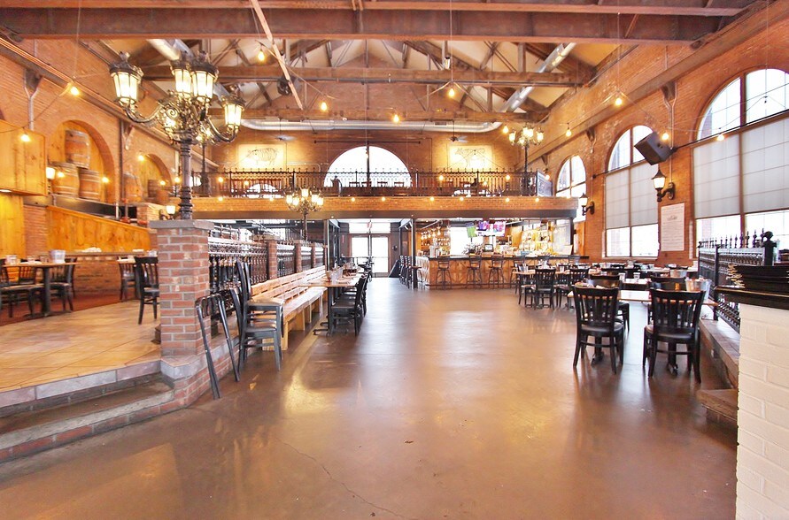 More Photos Of 88-110 Rondout Landing, Kingston Restaurant For Sale