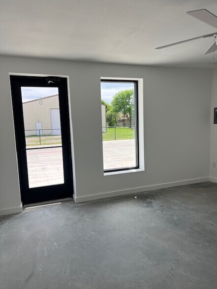 More Photos Of 1184 Bozman rd, Wylie Unknown For Lease