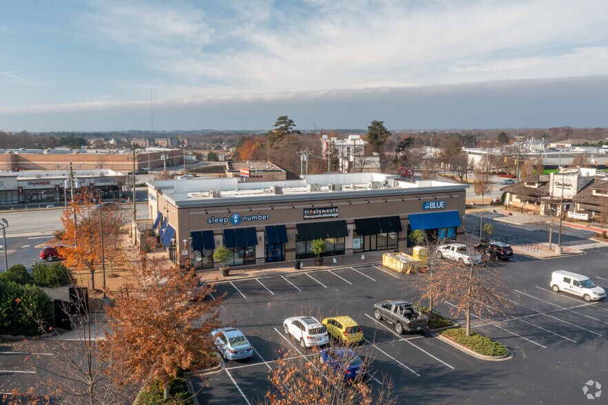 More Photos Of 1025 Woodruff Rd, Greenville Unknown For Lease