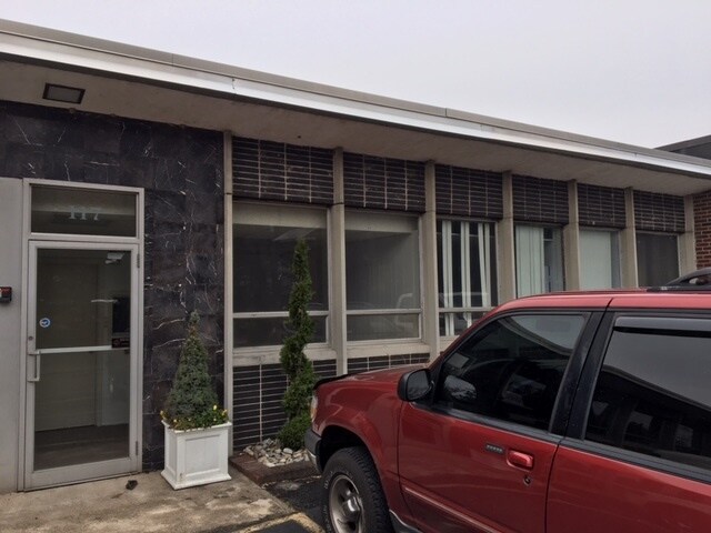 More Photos Of 115-117 Patterson St, Hillsdale Warehouse For Lease