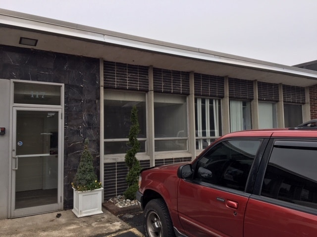 More Photos Of 115-117 Patterson St, Hillsdale Warehouse For Lease