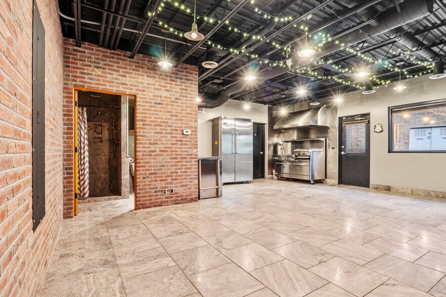 More Photos Of 738 Castleton Rd, Castle Rock Warehouse For Lease