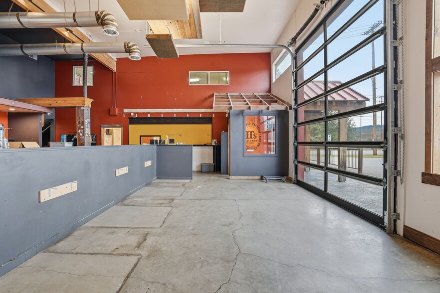 More Photos Of 4110 S Bowdish Rd, Spokane Flex For Sale