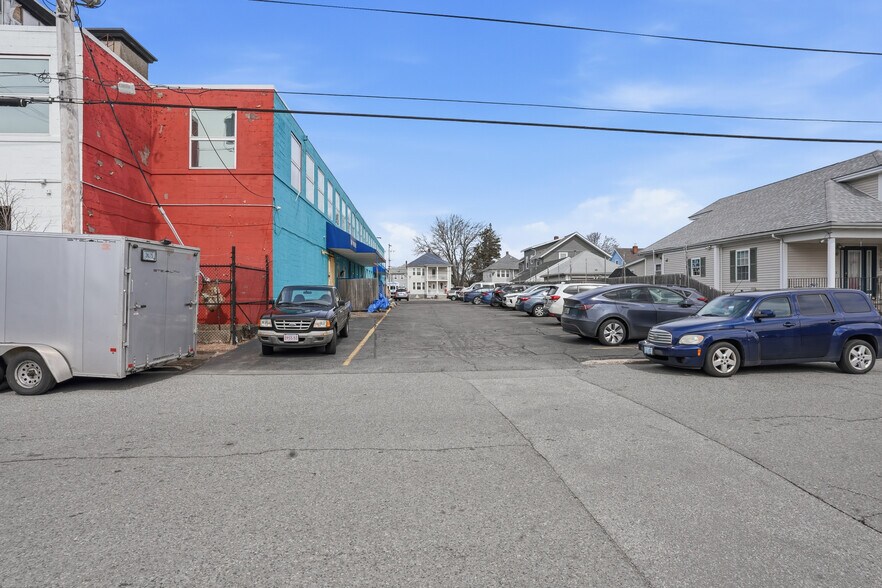 More Photos Of 120 Webster St, Pawtucket Manufacturing For Sale