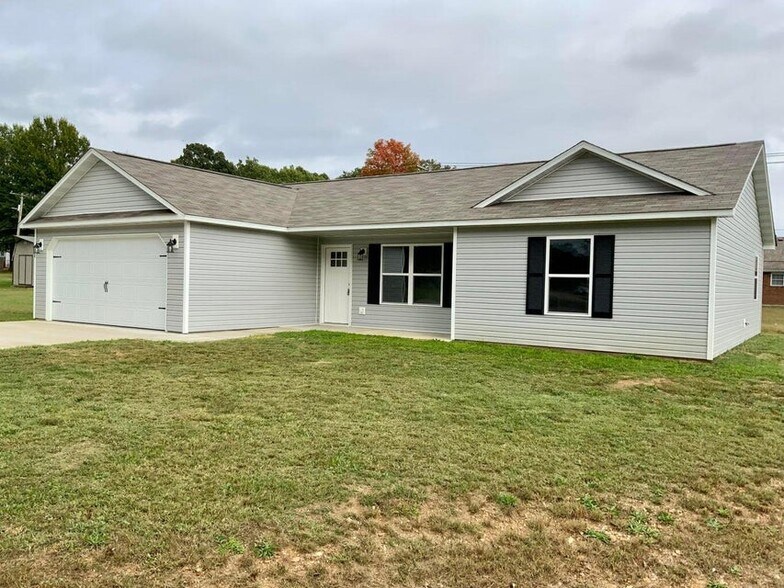 Primary Photo Of 2502 Kody Dr, West Plains Multifamily For Sale