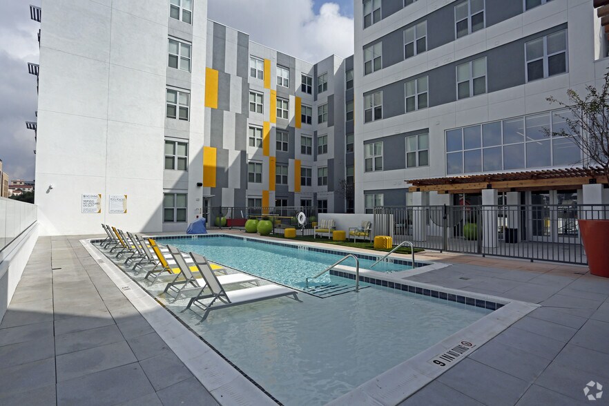 More Photos Of 210 North Edward Gary St, San Marcos Apartments For Lease
