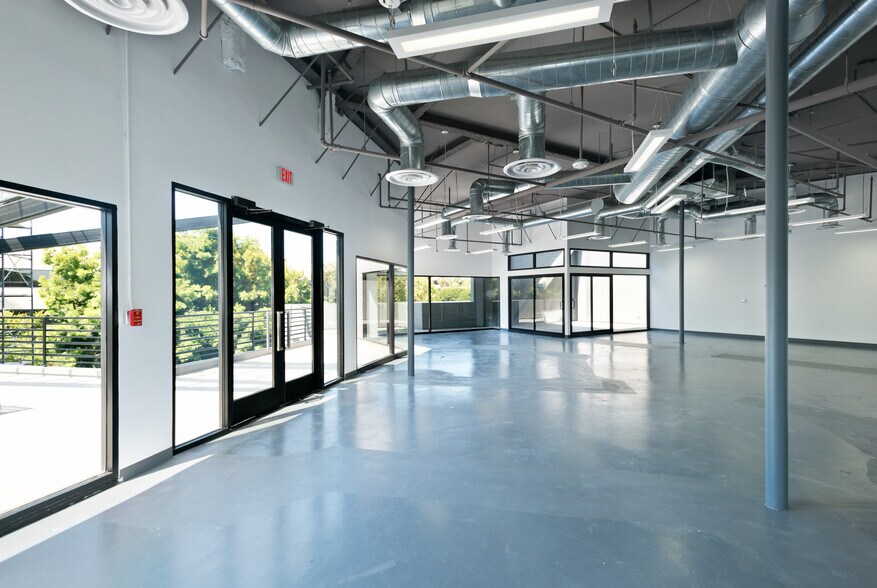 More Photos Of 1545 26th St, Santa Monica Loft Creative Space For Lease