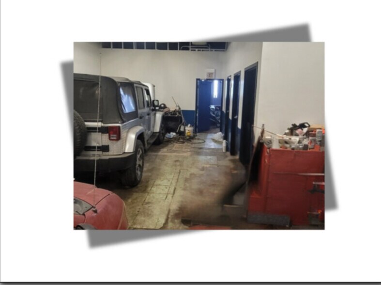 More Photos Of 3859 Washington Blvd, Chicago Industrial For Sale