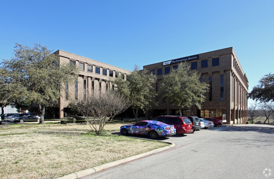 More Photos Of 10830 N Central Expy, Dallas Office For Lease