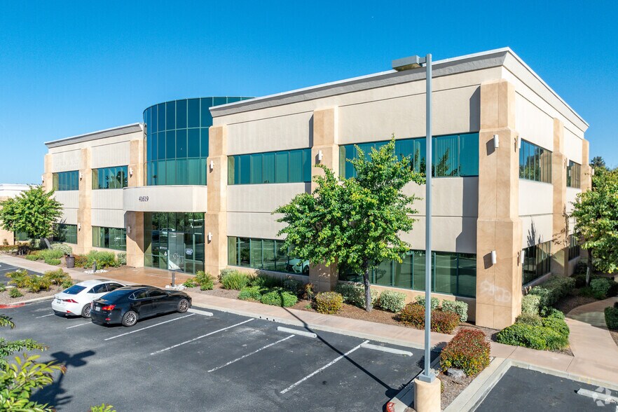 More Photos Of 41619 Margarita Rd, Temecula Medical For Sale