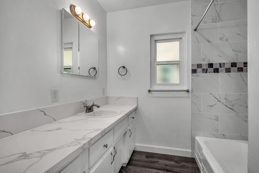 More Photos Of 3706 Redondo Beach Blvd, Torrance Apartments For Sale