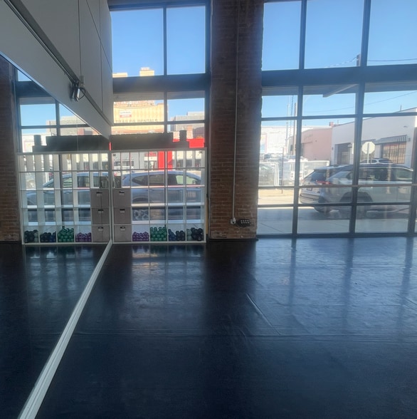 More Photos Of 1700 Locust St, Kansas City Loft Creative Space For Lease