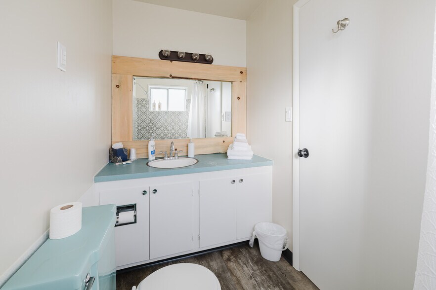 More Photos Of 925 Lamoille Hwy, Lamoille Hotel For Sale