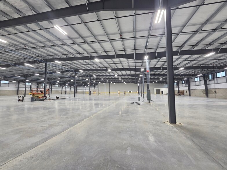 More Photos Of 445 N Sheridan, South Bend Manufacturing For Sale