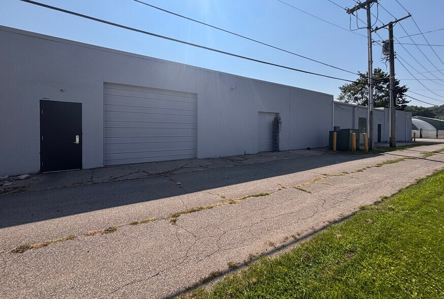 More Photos Of 1017 S Logan St, Mishawaka Manufacturing For Lease