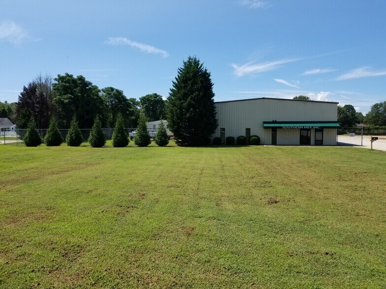 More Photos Of 673 Sandy Springs Rd, Piedmont Warehouse For Sale