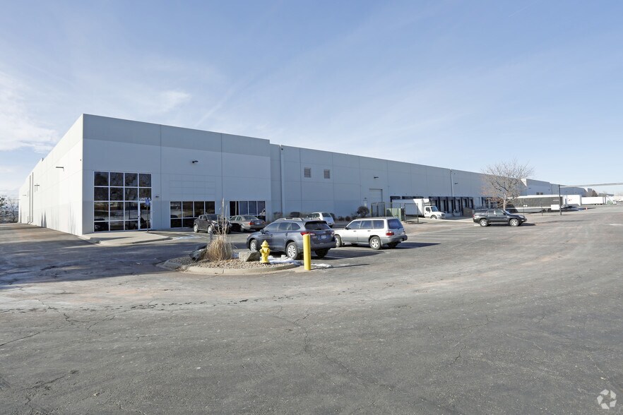 More Photos Of 5301 Peoria St, Denver Distribution For Lease