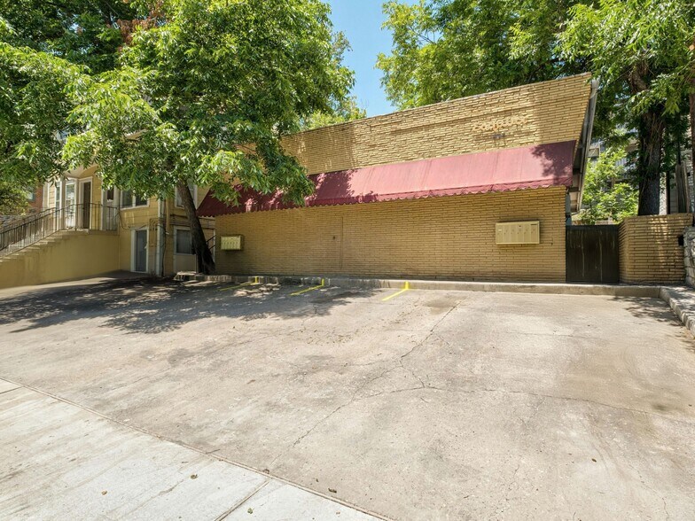 More Photos Of 2802 Whitis Ave, Austin Apartments For Sale