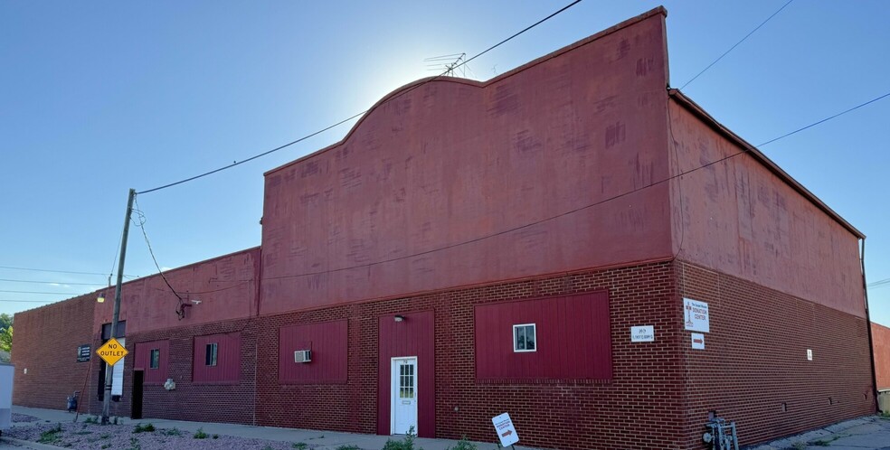 Primary Photo Of 712-716 Market St, Sioux City Warehouse For Lease