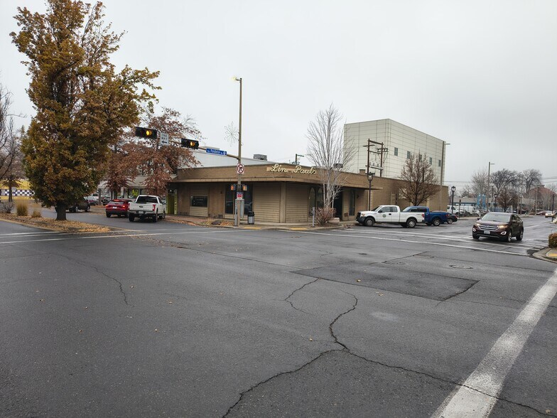Primary Photo Of 101 N 3rd St, Yakima Freestanding For Sale