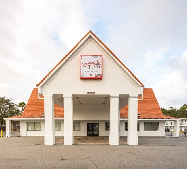 More Photos Of 1153 Airport Rd, Jacksonville Hotel For Sale