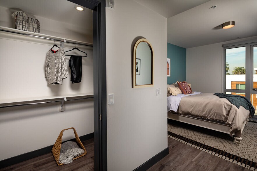 More Photos Of 11924 W Washington Blvd, Los Angeles Apartments For Lease