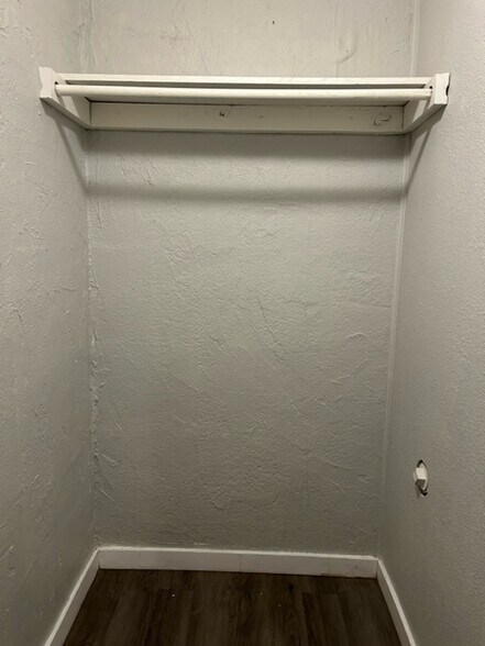 More Photos Of 1301 Pine St, Texarkana Apartments For Sale