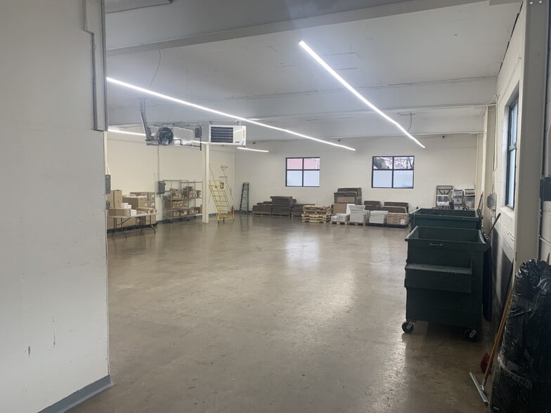 More Photos Of 237 Washington Ave, Hackensack Warehouse For Sale