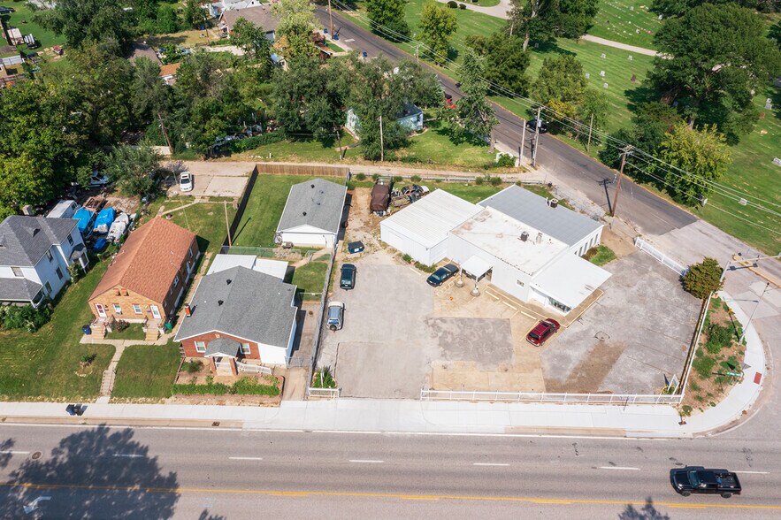 More Photos Of 7807 Saint Charles Rock Rd, Saint Louis Freestanding For Sale