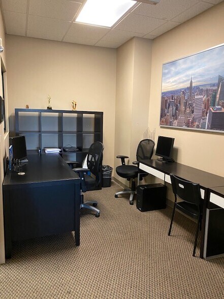 More Photos Of 2295 S Hiawassee Rd, Orlando Office For Sale