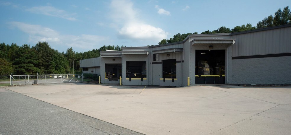 More Photos Of 4908 Caswell Pl, Wilson Warehouse For Sale