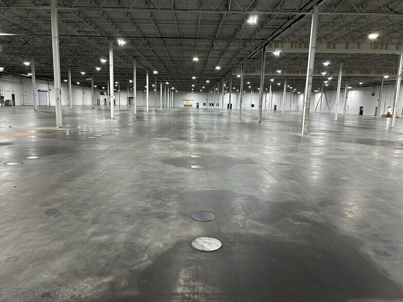 More Photos Of 380 Dark Indigo Ln, Graniteville Manufacturing For Lease