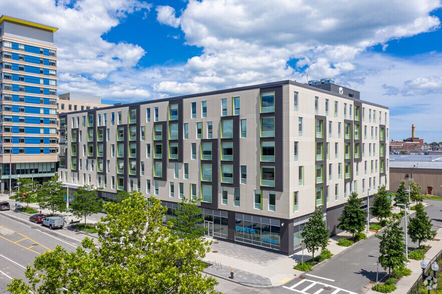 More Photos Of 391-395 D St, Boston Hotel For Lease