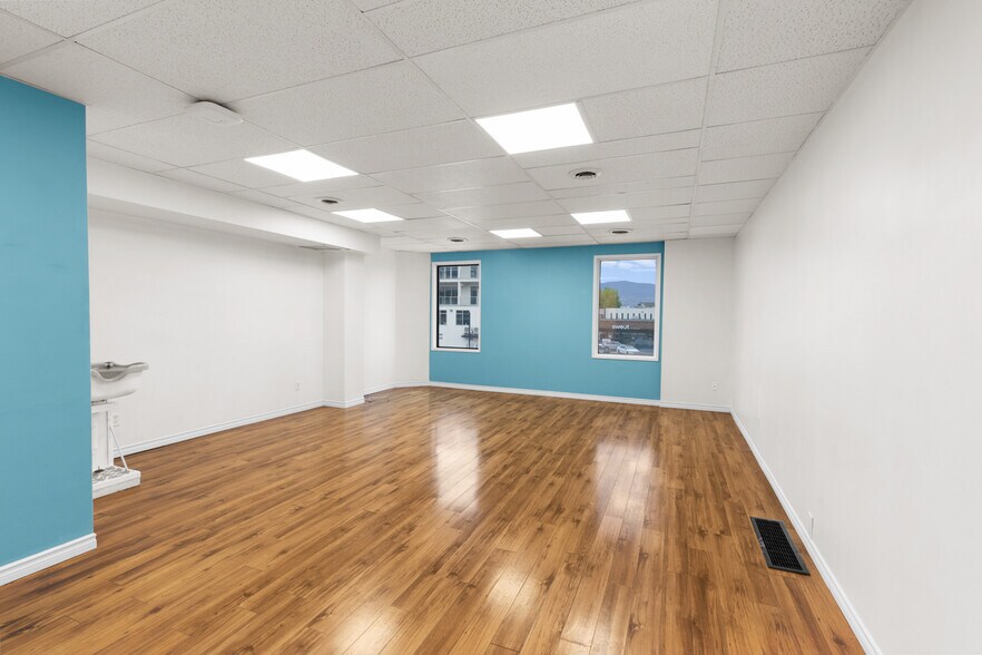 More Photos Of 537 Bernard Av, Kelowna Office For Lease