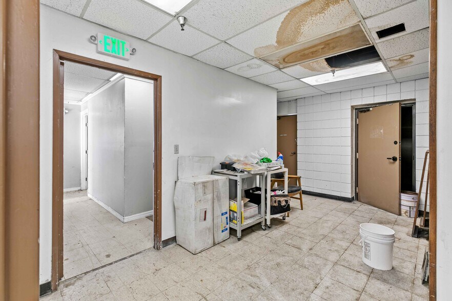 More Photos Of 9036 Winnetka Ave, Northridge Loft Creative Space For Lease