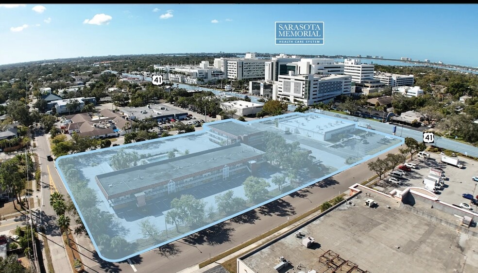 Primary Photo Of 1425-1427 S Tamiami Trl, Sarasota Freestanding For Sale